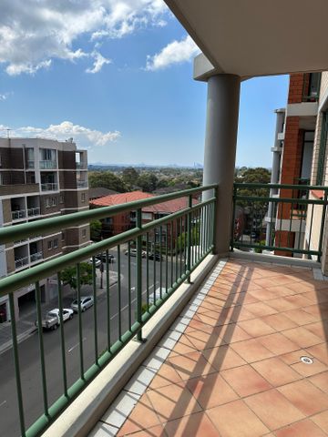 Hurstville - Photo 3