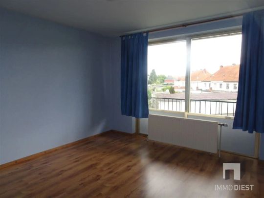 Zeer ruim appartement met 2 slaapkamers - Photo 1