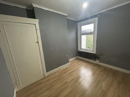 3 bedroom detached house to rent - Photo 3