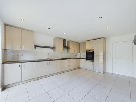 Kingsway Boulevard - Photo 4