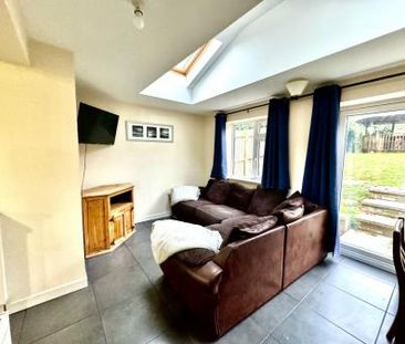 5 Bed Student Home - 117 Tenterden Drive, Canterbury - Photo 4