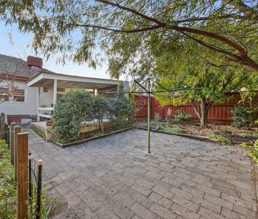 117 The Eyrie. Eaglemont VIC 3084 - Photo 3