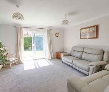 4 bedroom semi-detached house to rent - Photo 1