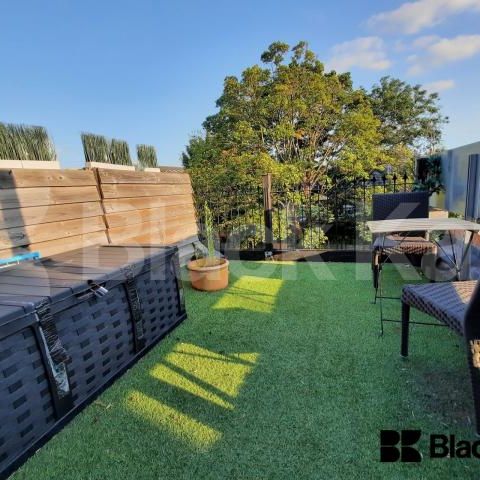Modern Studio With Terrace & all Bills Included - Photo 1