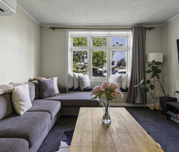 Eastside Villa Charm - Photo 1