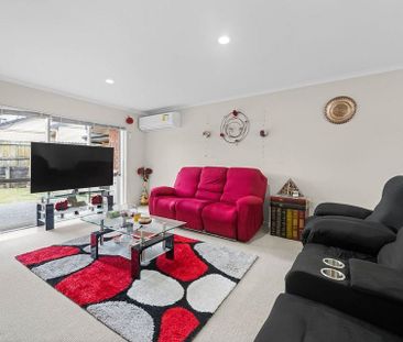 Stunning Home in Botany College Zone ! - Photo 5