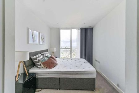 Pinnacle Apartments, East Croydon, CR0 - Photo 2