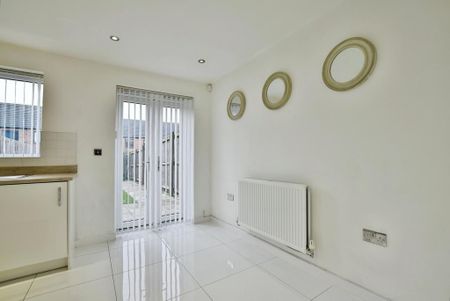 2 bedroom terraced house to rent - Photo 5