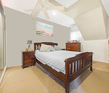 Centrally Located Modern Home with Spa and Additional Study! - Photo 3