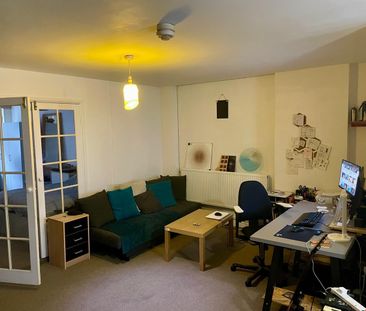 1 Bed Flat, Moon Street, BS2 - Photo 2