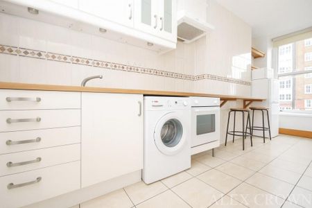 3 bedroom flat to rent - Photo 4