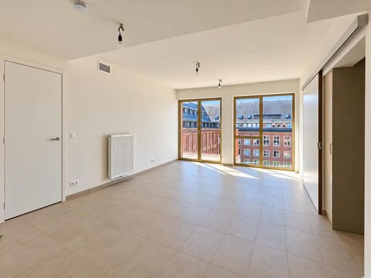 Appartement te huur - Photo 1
