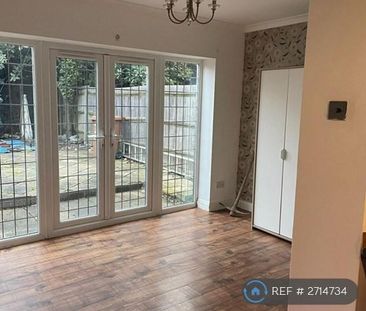 2 bedroom terraced house to rent - Photo 2