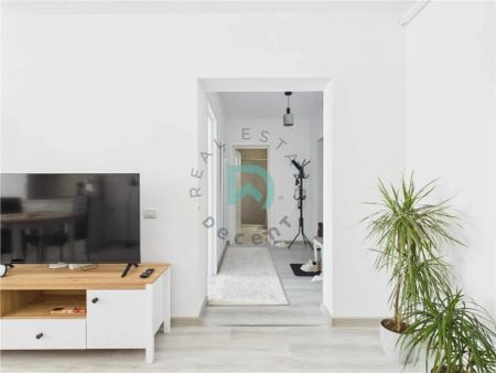 Apartament tip studio, de inchiriat Sanpetru, Brasov - Photo 2