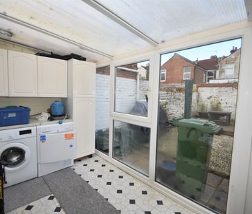 2 bedroom terraced house to rent - Photo 6