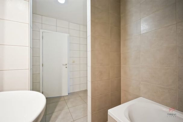 Appartement te huur - Photo 1