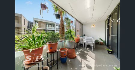 Luxurious Fully Furnished 2 Bedroom Apartment - Photo 5