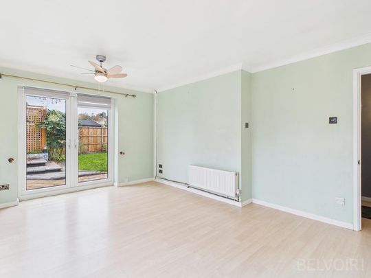 5 bedroom detached house to rent - Photo 1