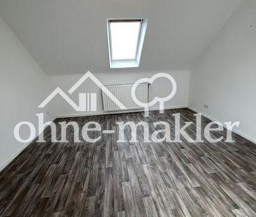 70 m² Dachgeschoss-Charme in zentraler Lage - Photo 1