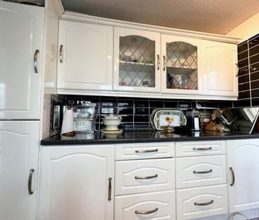 Petunia Crescent, Chelmsford, CM1 - Photo 5