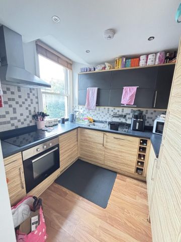 36 Flat 3 Cardigan Road, Leeds, LS6 3AG - Photo 4