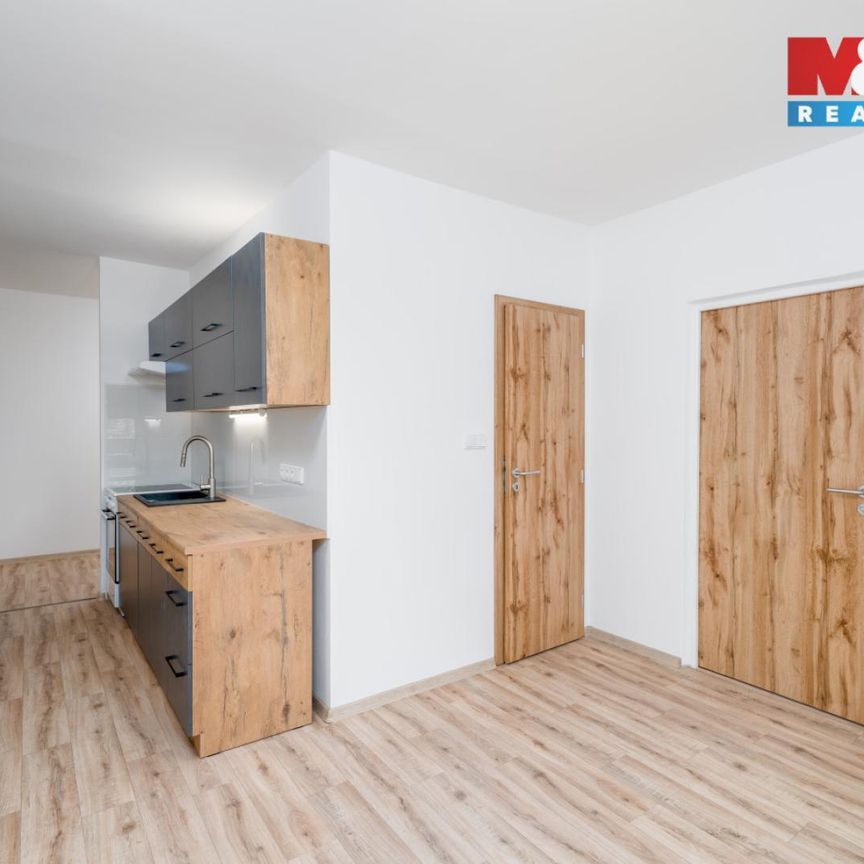 Pronájem bytu 3+1 80 m², Sibiřská 371, Ústí nad Labem - Фото 1