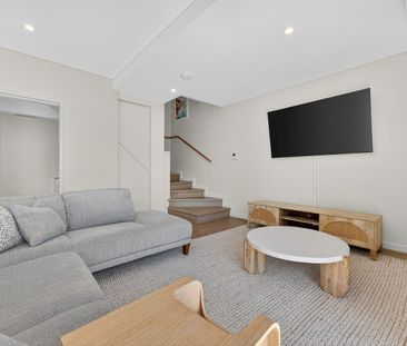 Fully Furnished Two-Level Unit Opposite Perth Soccer Club - Photo 2
