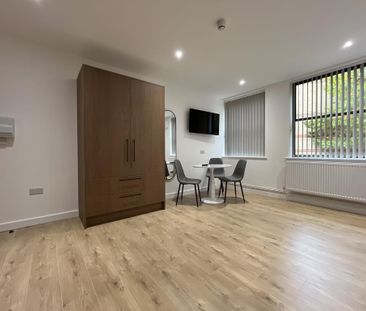 Studio to rent - Photo 1