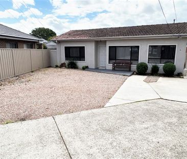 32B Henry Lawson Drive, Peakhurst NSW 2210 - House For Rent | Domain - Photo 2