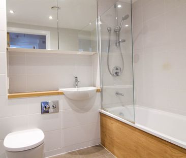 Hewitt, Reading, RG1 7LY - Photo 1