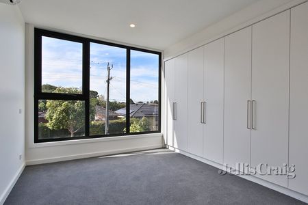 147 Brady Road, Bentleigh East - Photo 2