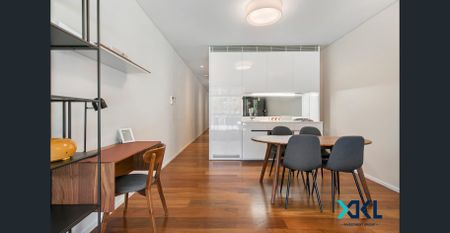 Furnished One-Bedroom Apartment in Central Park - Photo 2