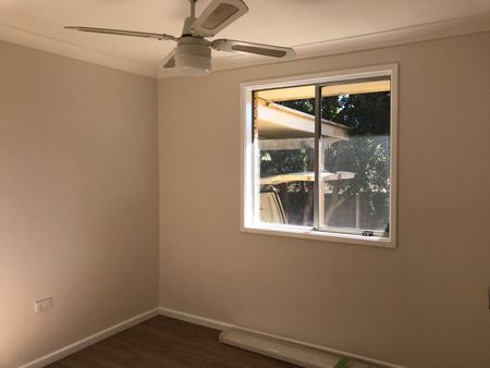 Two bedroom renovated unit a stone throw from the CBD - Photo 2