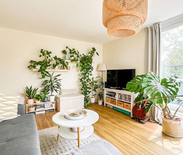 1 bedroom Flat To Let - Photo 2