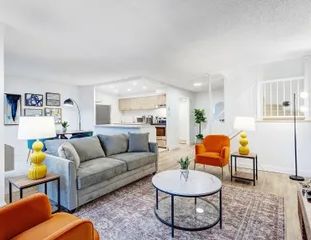 1 room apartment of 57m² in Montreal - Photo 1