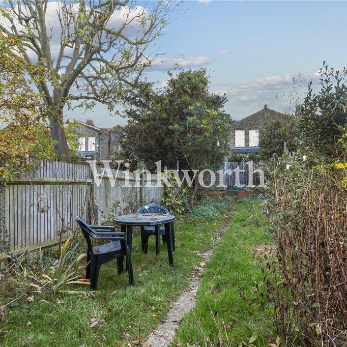 2 bedroom terraced house to rent - Photo 1