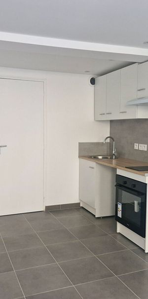 Location Appartement 1 pièce 18m² - Photo 1