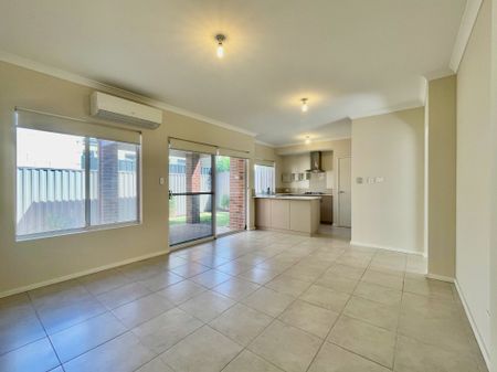 Available Now! Light-Filled Villa with Private Courtyard, Covered Patio & Garage - Photo 5