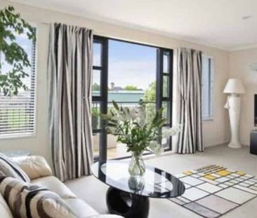 4 BDR Townhouse For Rent - Photo 4