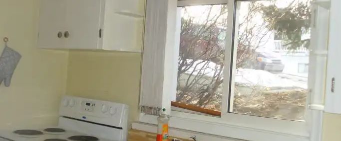 Cozy Walkout Basement in Bankview | 2520, 16A street SW, Calgary - Photo 1