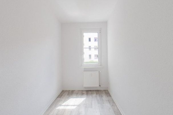 Ihr neues Zuhause in Cracau! Schicke, frisch renovierte 4-Zimmer-Wohnung mit Loggia! - Photo 1