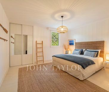 Maison à louer Mougins, Cote d'Azur, France16 500 EUR / Mois - Photo 2