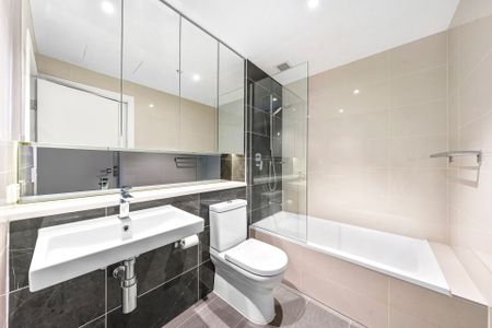 Beautiful Fully Furnished Luxury | Ultimate Convenience - Photo 4