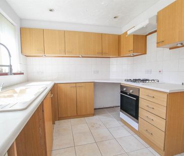 3 bedroom End of terrace house to rent - Photo 6