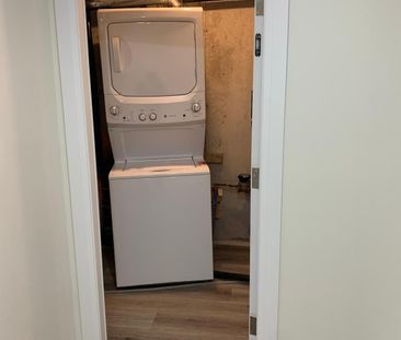 For Lease - 4086 KADIC Terrace, Mississauga, Ontario - Photo 2