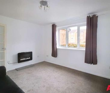 Danbury Crescent, South Ockendon, RM15 - Photo 4