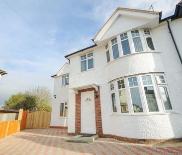 8 bedroom semi-detached house to rent - Photo 1