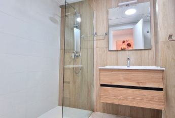 Modern 3 Bed Ground Floor Bungalow for Short Term Rent in Benijofar