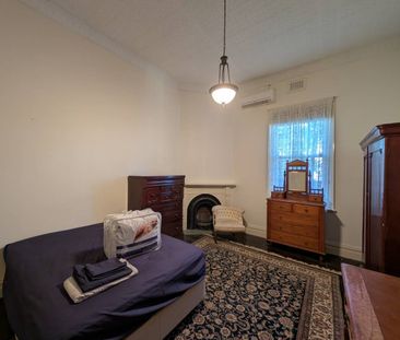 Furnished & Full of Character - Photo 3