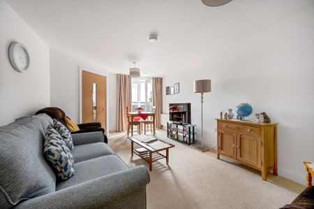 1 bedroom apartment to rent - Photo 2